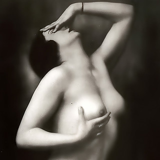 Genuine Vintage Photos from 1910-1930 of Hot Nude Ladies Exposing Their Naked Bodies and Pussies in 