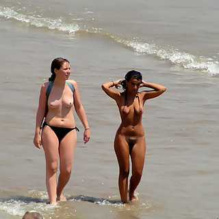Be the First to Witness Hot Naked Families Spending Their Time in Naturist Beaches and Not Hiding Th