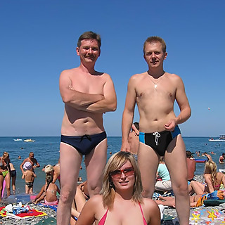 Group Photos of Naked Naturists Who Like Being Naked and Don't Afraid Of People Who Masturbate To Lo
