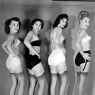 Group Nude Photos of Hot Ladies Taken In 1940-1950 - Juicy Asses and Milky Boobs of the Hottest Amer