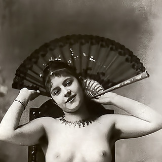 Taboo Sex Materials in Oldest Photos of Naked Women of 1920s in Vintage Black and White Photo Cards