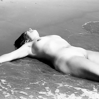 History of American Naturism Old and Modern Photos of Nude People Having Good Time Naked in Beaches 