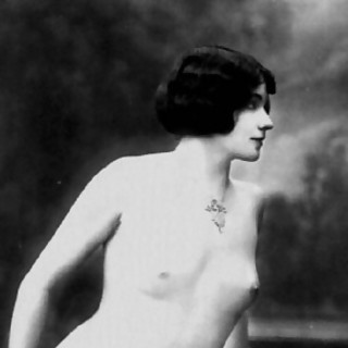 Vintage Black & White Photos Displaying Naked Women From 1920 Year