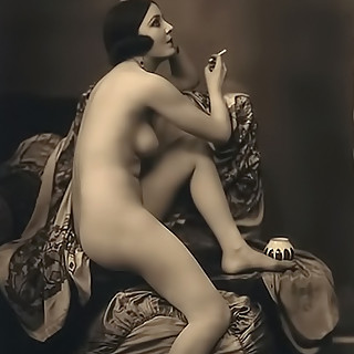 Full Frontal Female Nudity Photos in 1910s Photographers could Take Pics of Only in France - Vintage