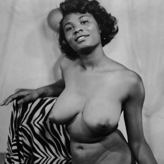 Fully Naked Afro-American Ladies With Hairy Bushes From Flaming Sixties