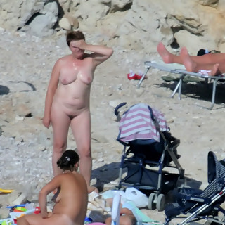 Oh Shit These Hot Naked Naturist Girls that Spread Their Legs in Nude Beaches are Turning Me on to F