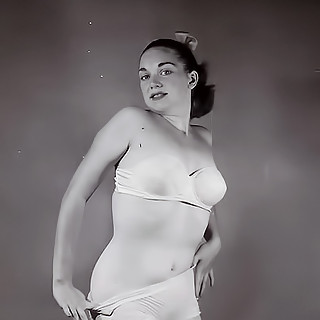 Porno Photography of 1940-1950 - Hot Naked Women That Our Fathers Used To Wank on are Now Available 