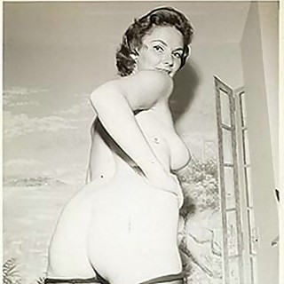 This Is How Women Looked In The 50's - Naked Vintage Erotica