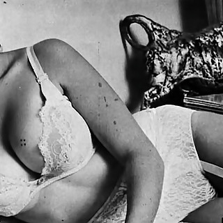Vintage Scans of Retro Big Bust Legends Really Hot Retro Chicks Posing in Erotic Photos Vintage Nylo
