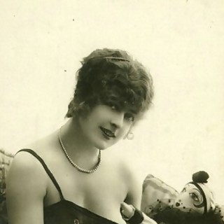 Sensual Photos Of Vintage Nudity Of 1910's