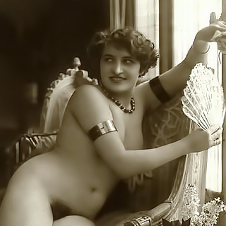 Real Antique Naked Women In Vintage Photos From Early 20 Century From VintageCuties.com