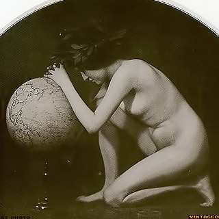 Vintage Seduction from Naked Girls Making Erotic Art with Talented Black and White Photographers