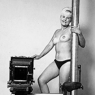 Extremely Rare Vintage Shots Of Naked Women