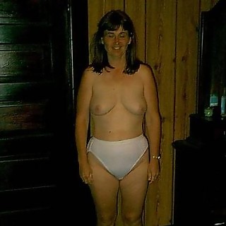 Mature Amateurs is My Weakness I Pay Them to Pose Naked and some even Let Me Fuck Them While Shootin