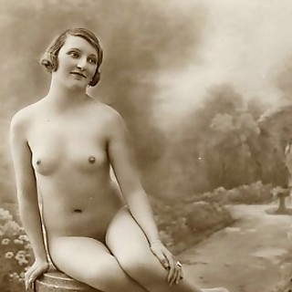 Very Horny Photos Of Naked And Semi Dressed 1920's Women