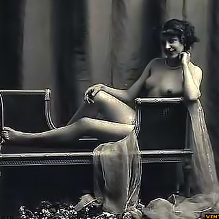 Very Old Erotic Vintage Postcards From France Displaying Fully Naked Women