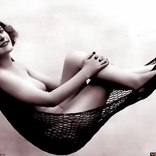 Rare Vintage Photos from 1900 with Nude Girls of that Time Expose Their Tits and Pussies in Solo and