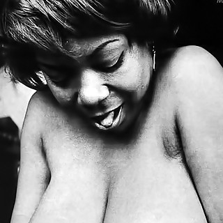 If You Like Small Tits Don't Click There - These Are the Biggest Female Boobs of Vintage Era - 1960 