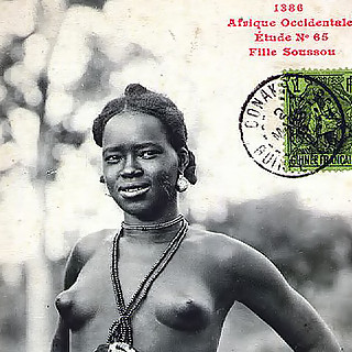 Vintage Photos of Various Naked Women of Tribes from British Colonies from 1910-1930 African and Ara
