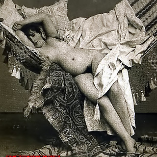 Very Old And Rare Vintage Erotica Pics Featuring All Naked Hairy Women From Circa 1900-1920