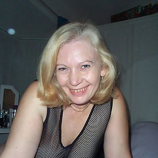 Amateur Ladies Want To Be Fucked Too And This Is How They Try To Get It