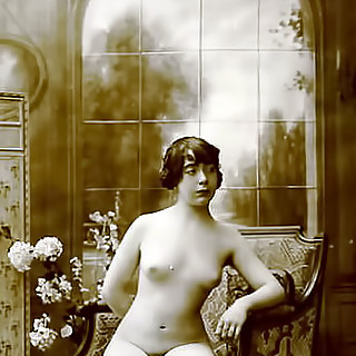 Rare Historic Erotic Photos of 1900-1920 from France and England with Hot Nude Virgins Posing Naked 