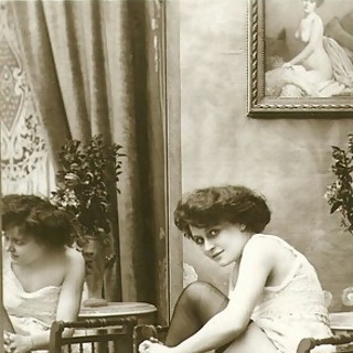 Black And White Vintage Naked French Girls In 1920's Erotica