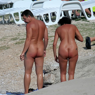Beautiful nude naturist girls and group nudity photos made in naturist camps resorts or naked beache