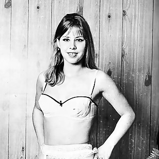 Vintage Photos of Girls in 1960-1970 Big Boobs Hairy Pussies Retro Underwear Sensuous Posing Exclusi