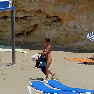 Real Couples Shamelessly Fuck on Naturist Beach other Girls Walking Naked and Watch the Babes Being 