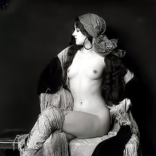 Famous Early 20Th Century Actresses Fully Naked In This Exclusive Collection Of Vintage Porn