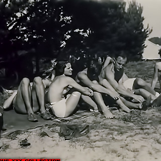Fully Naked Women of 1920-1940 in Vintage Photos of First Naturist Movement very Natural Tits Nipple