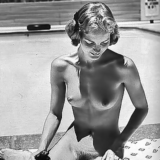 Hottest Vintage Pics of Real Amateur Women with Natural Boobs and Hairy Pussies from 1950s and Later