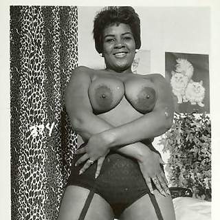 Vintage Afro-American Ladies In Eve's Costumes All Naked And Hot